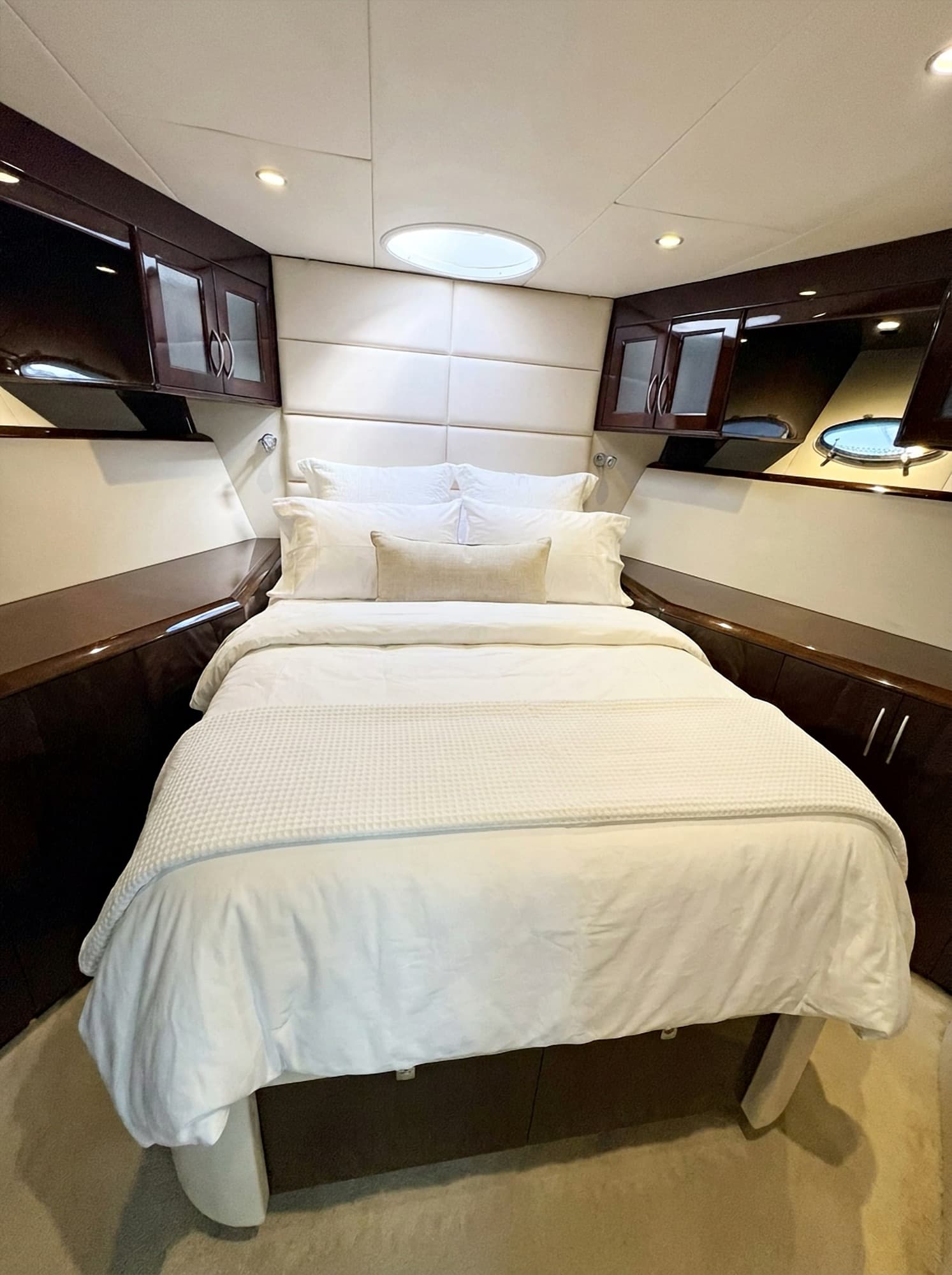 VIP guest cabin with double bed